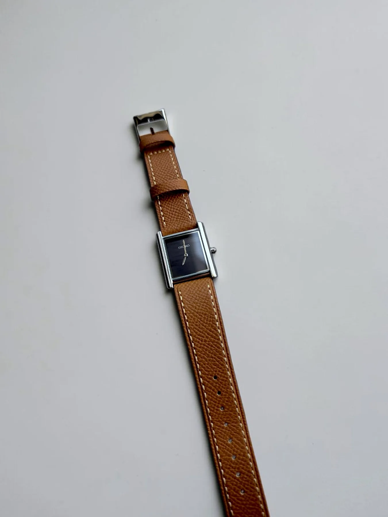 Seiko Mod Tank Quartz – Cadran Musou Black – Bracelet marron — photo 2
