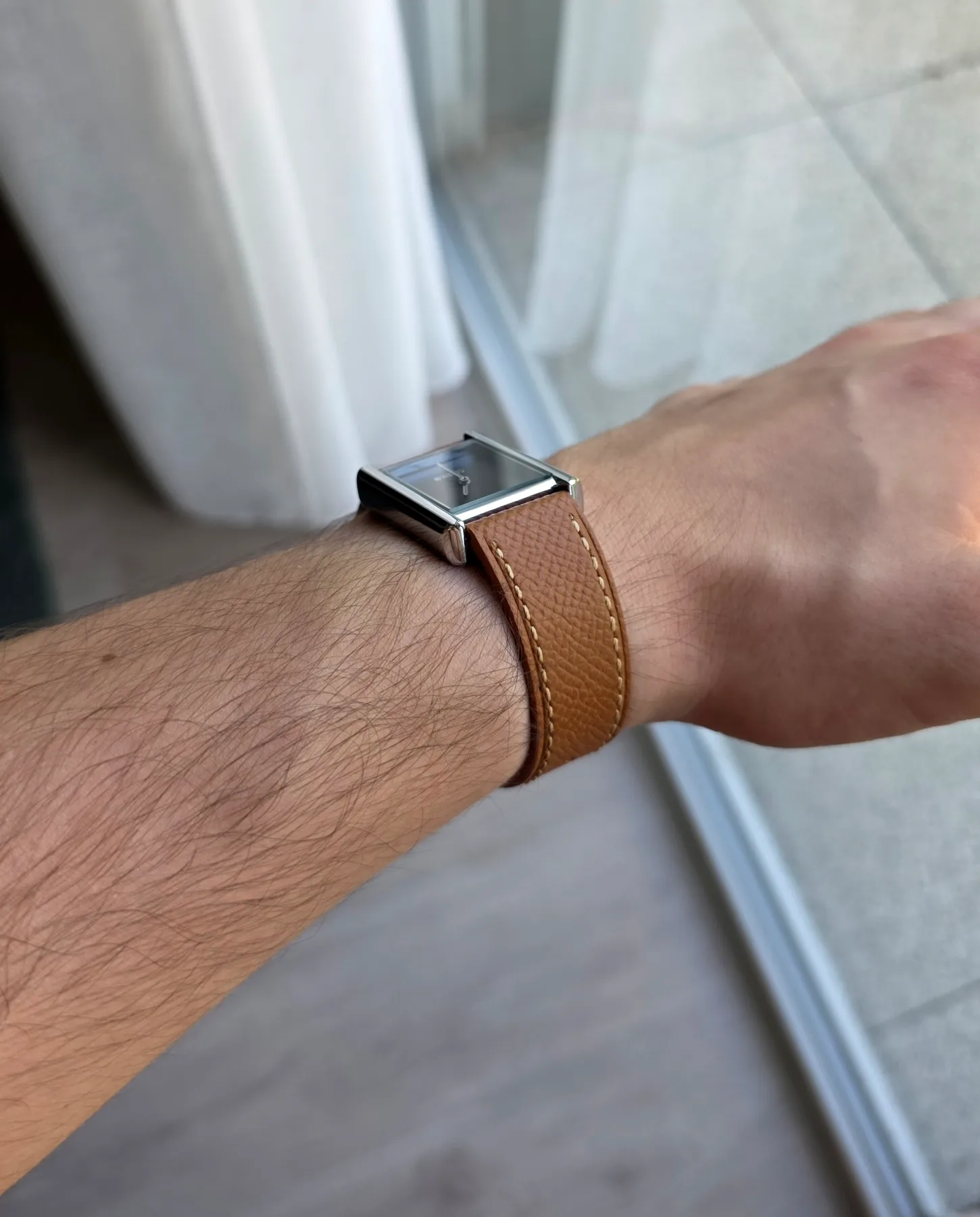 Seiko Mod Tank Quartz – Cadran Musou Black – Bracelet marron — photo 4