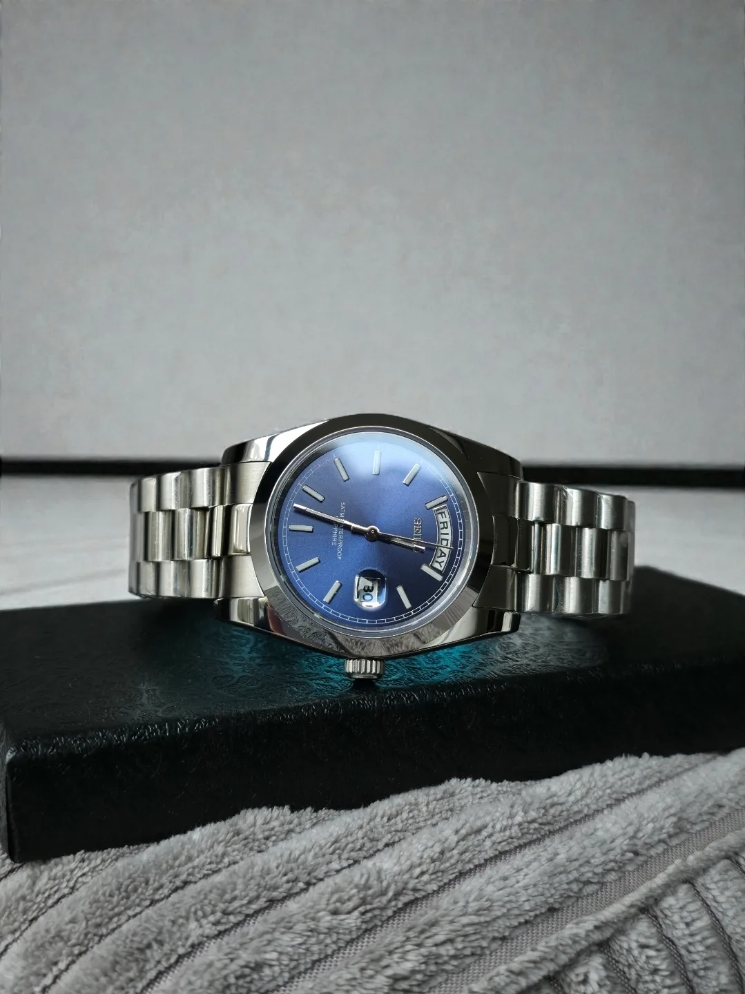 Seiko Mod Day-Date Quartz – Cadran bleu soleillé – 36 mm — photo 5